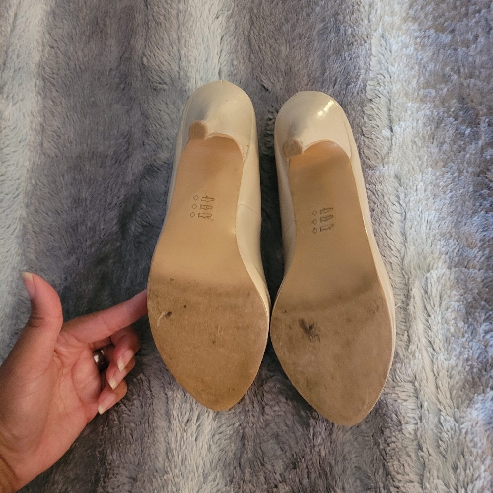 Call It Spring nude heels size 9 - Picture 5 of 8